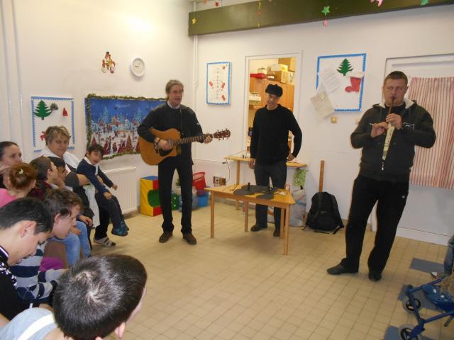 Jótékonyság01